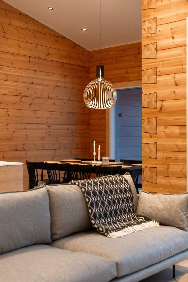 Riverside Luxury Suites Rovaniemi Exterior photo