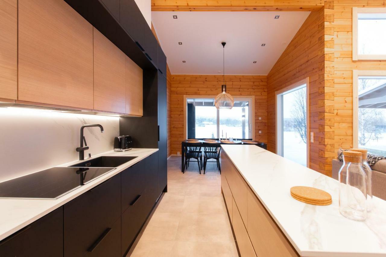Riverside Luxury Suites Rovaniemi Exterior photo
