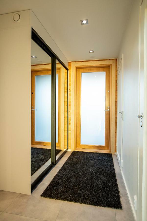 Riverside Luxury Suites Rovaniemi Exterior photo