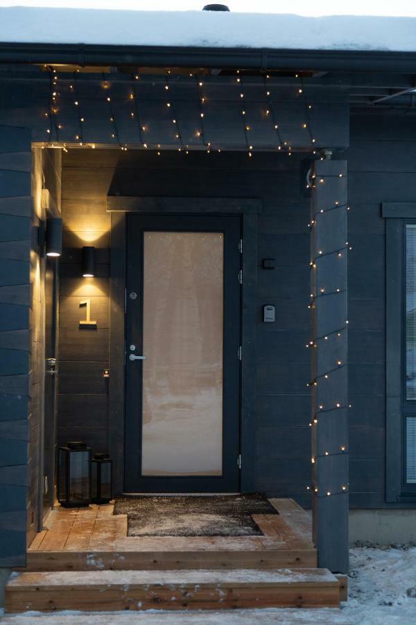 Riverside Luxury Suites Rovaniemi Exterior photo